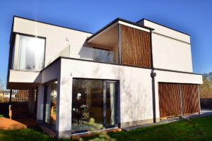 Flat Roof Maintenance Tips to Prevent Leaks and Damage